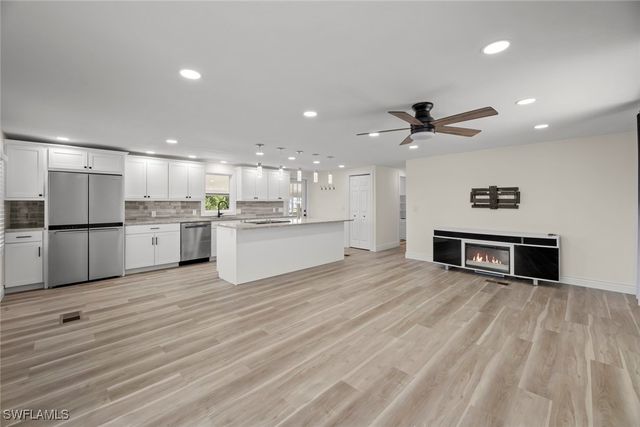 4677 Kahlua LN, Bonita Springs, FL 34134