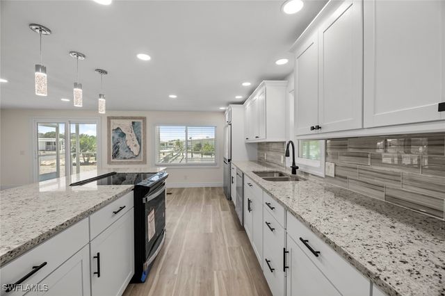 4677 Kahlua LN, Bonita Springs, FL 34134