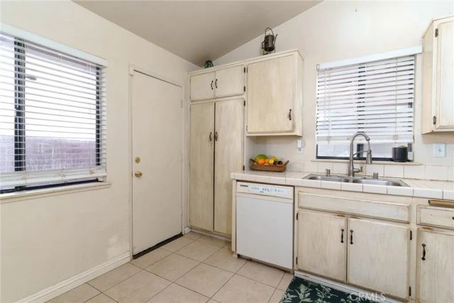 1509 Portrait, Perris, CA 92571