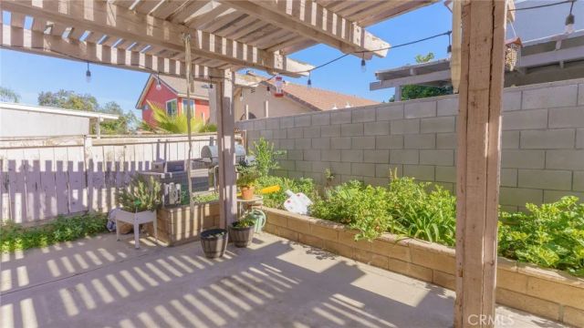 1509 Portrait, Perris, CA 92571