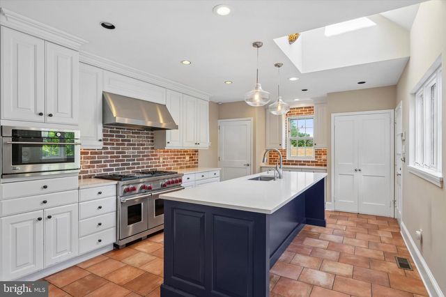 919 FRAZIER RD, Jenkintown, PA 19046