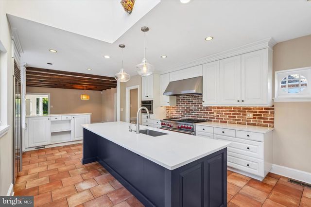 919 FRAZIER RD, Jenkintown, PA 19046