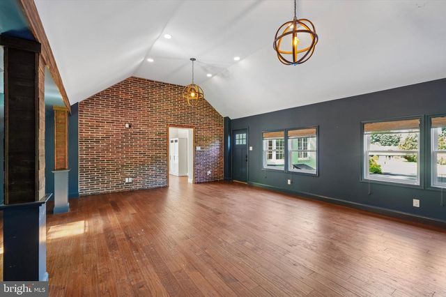 919 FRAZIER RD, Jenkintown, PA 19046