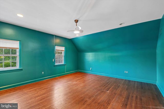 919 FRAZIER RD, Jenkintown, PA 19046
