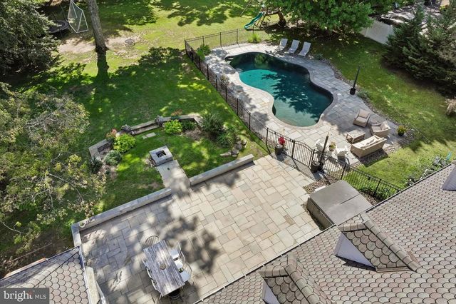 919 FRAZIER RD, Jenkintown, PA 19046