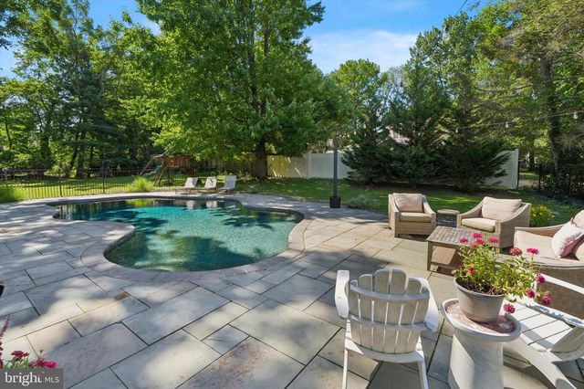 919 FRAZIER RD, Jenkintown, PA 19046
