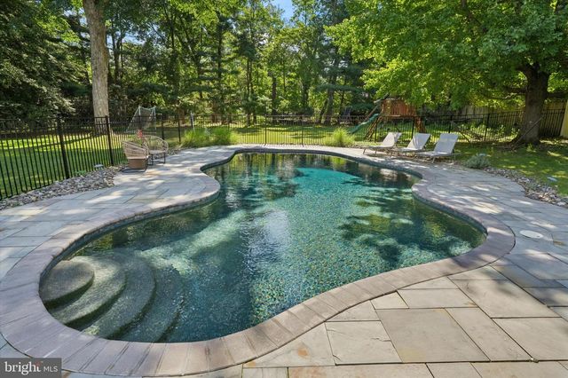919 FRAZIER RD, Jenkintown, PA 19046