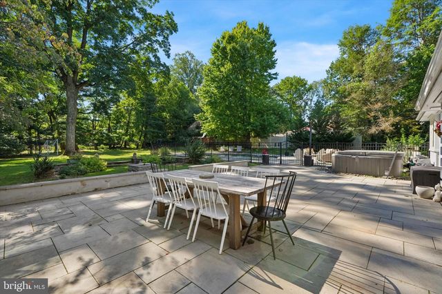 919 FRAZIER RD, Jenkintown, PA 19046