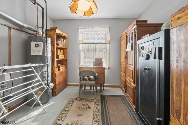 24 Rivendell Rd, Roxbury Twp., NJ 07876