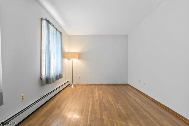 24 Rivendell Rd, Roxbury Twp., NJ 07876