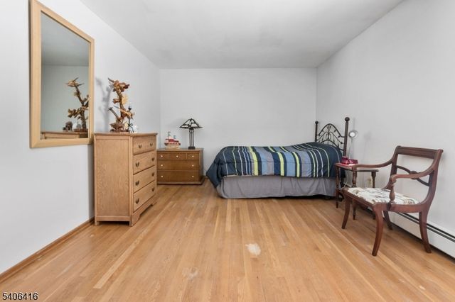 24 Rivendell Rd, Roxbury Twp., NJ 07876