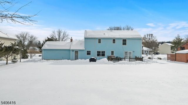 24 Rivendell Rd, Roxbury Twp., NJ 07876