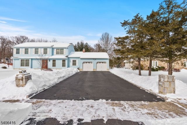 24 Rivendell Rd, Roxbury Twp., NJ 07876