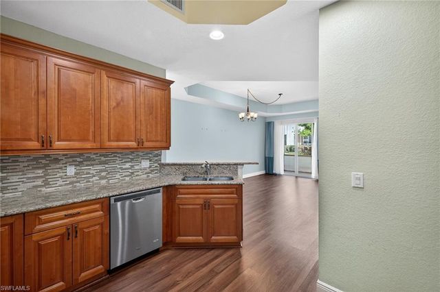 9824 Cristalino View WAY # 103, Fort Myers, FL 33908