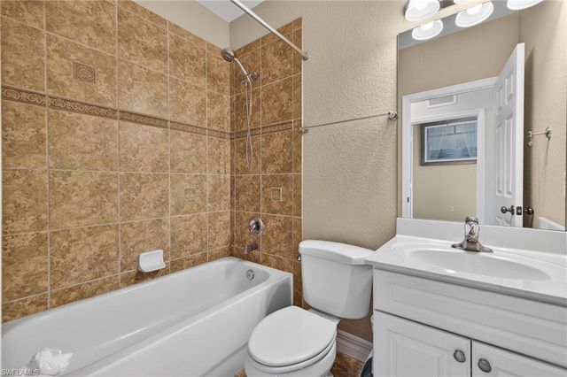 9824 Cristalino View WAY # 103, Fort Myers, FL 33908