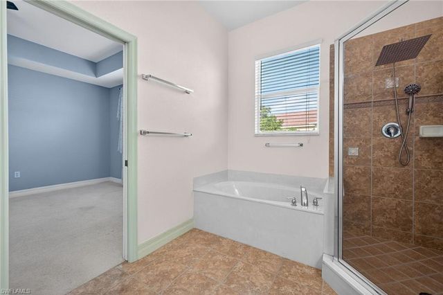 9824 Cristalino View WAY # 103, Fort Myers, FL 33908