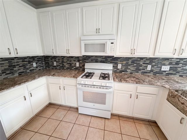 412 Green Cedar Drive, League City, TX 77573