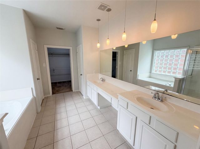 412 Green Cedar Drive, League City, TX 77573