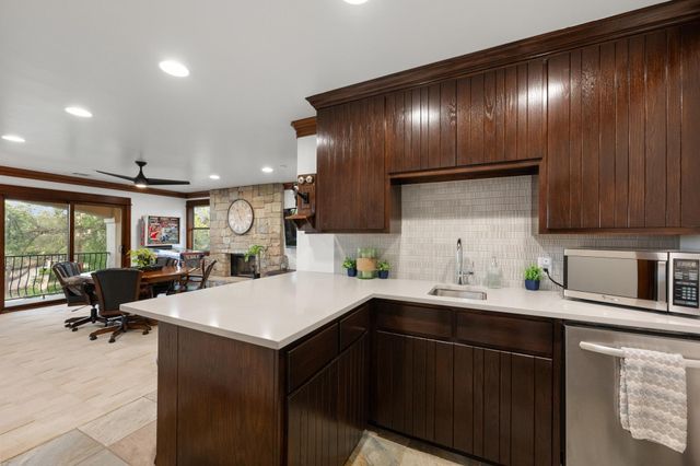 407 HURST CREEK RD, Lakeway, TX 78734