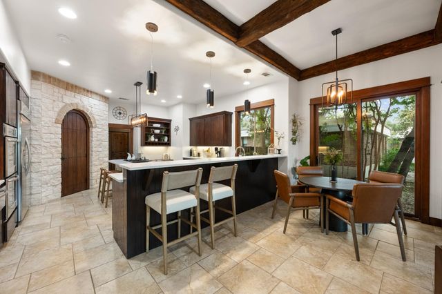 407 HURST CREEK RD, Lakeway, TX 78734