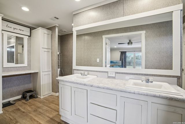 4045 Jakes Colony, Seguin, TX 78155