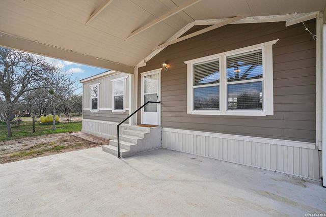 4045 Jakes Colony, Seguin, TX 78155