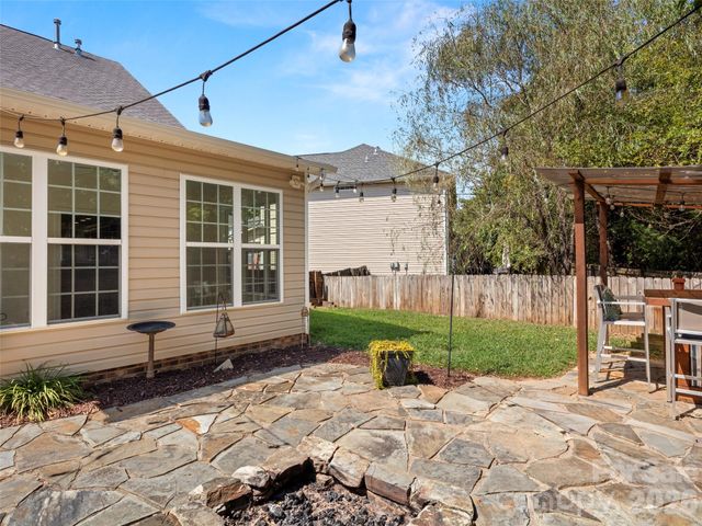 16 Stonebury Drive, Arden, NC 28704