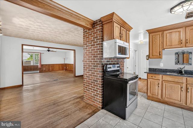 4814 HOLLYWOOD RD, College Park, MD 20740