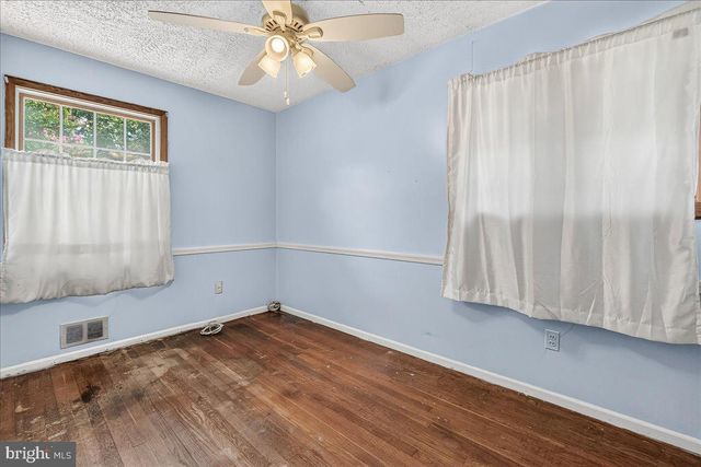 4814 HOLLYWOOD RD, College Park, MD 20740