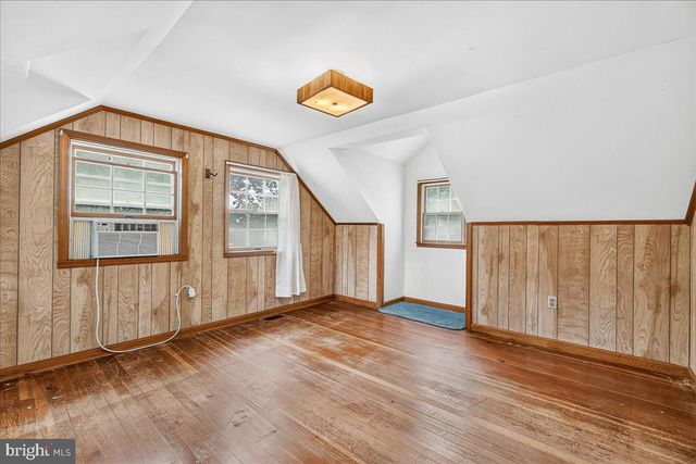 4814 HOLLYWOOD RD, College Park, MD 20740