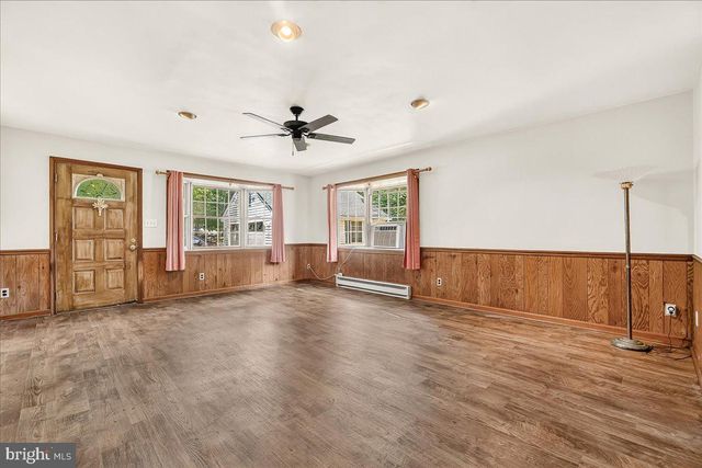 4814 HOLLYWOOD RD, College Park, MD 20740