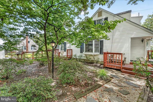 4814 HOLLYWOOD RD, College Park, MD 20740