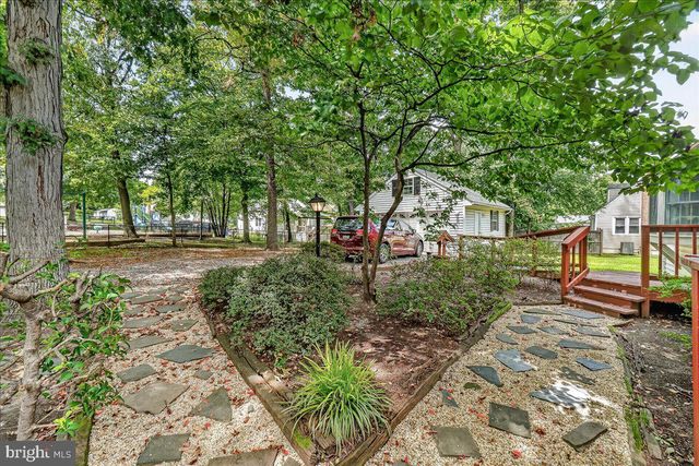4814 HOLLYWOOD RD, College Park, MD 20740