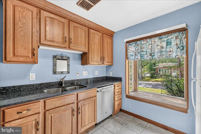 4814 HOLLYWOOD RD, College Park, MD 20740