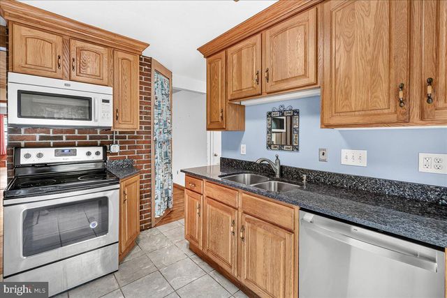 4814 HOLLYWOOD RD, College Park, MD 20740