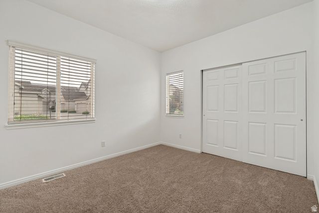 1538 W WYNGATE PARK DR, South Jordan, UT 84095