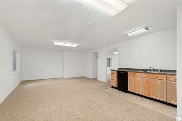 1538 W WYNGATE PARK DR, South Jordan, UT 84095