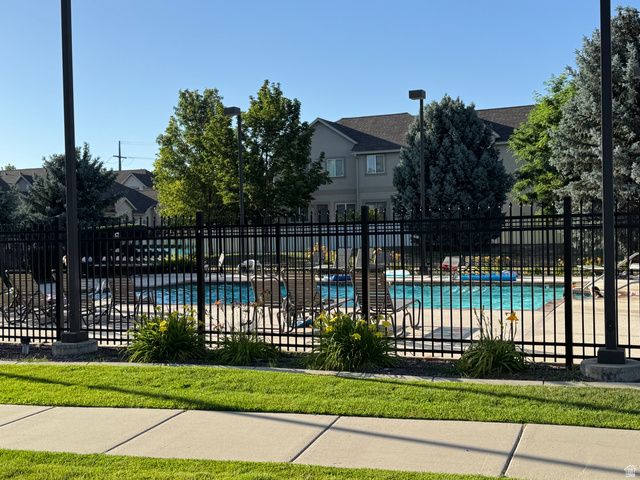 1538 W WYNGATE PARK DR, South Jordan, UT 84095