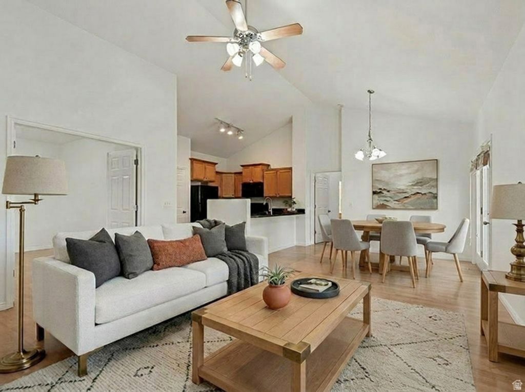 1538 W WYNGATE PARK DR, South Jordan, UT 84095 — photo 3