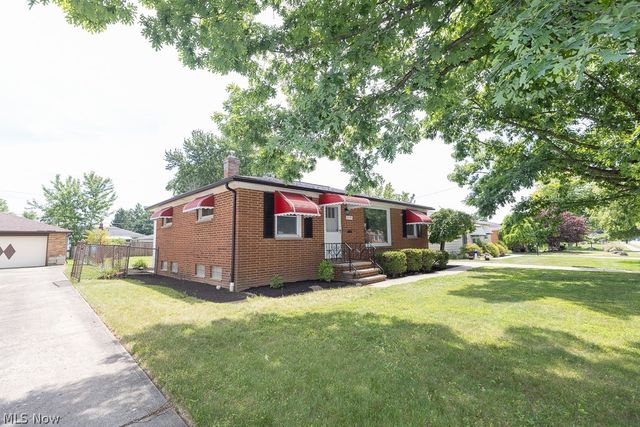 11391 Ronald Drive, Parma, OH 44130