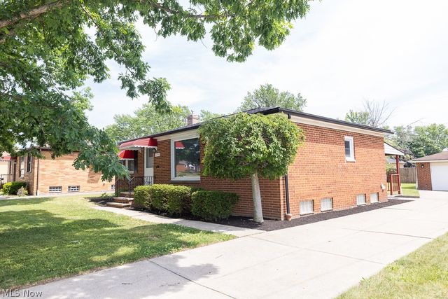 11391 Ronald Drive, Parma, OH 44130