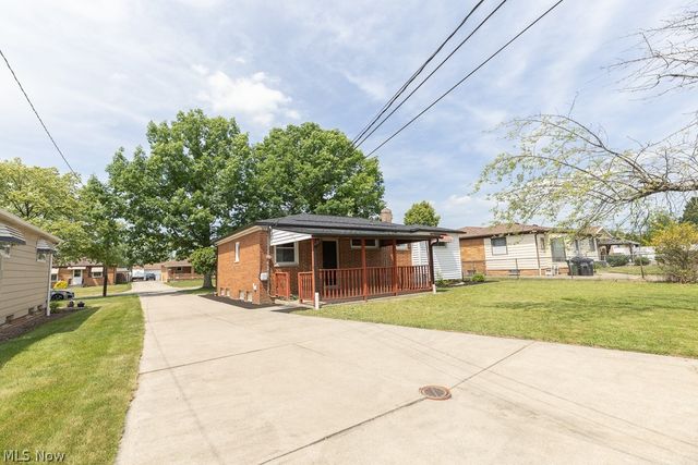 11391 Ronald Drive, Parma, OH 44130
