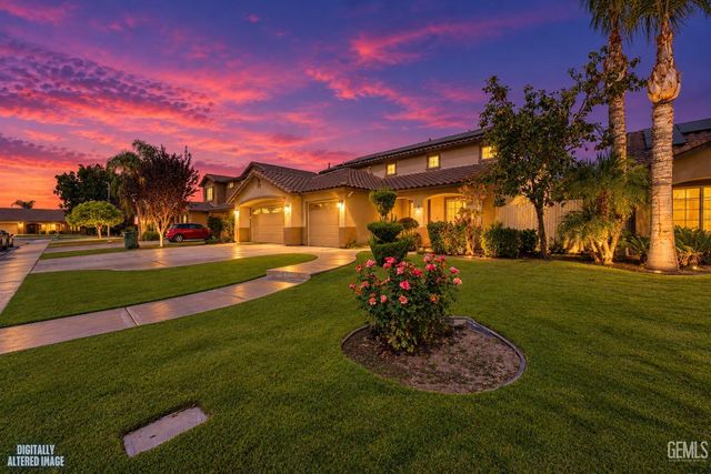9018 Rockaway Beach Court, Bakersfield, CA 93311