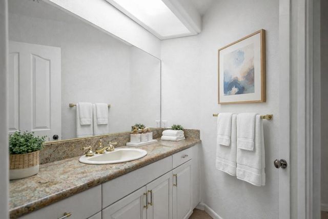 8582 Frontera Avenue, Yucca Valley, CA 92284
