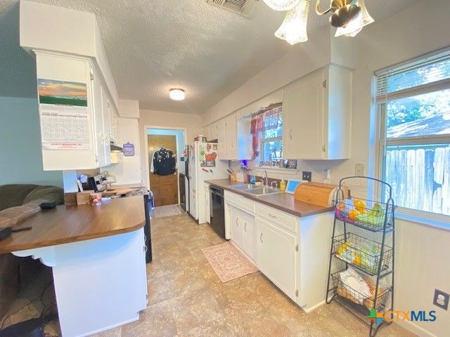 403 Jeffery Lane, Copperas Cove, TX 76522