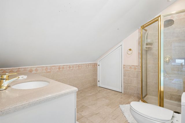 6858 Riverside Drive, Berwyn, IL 60402
