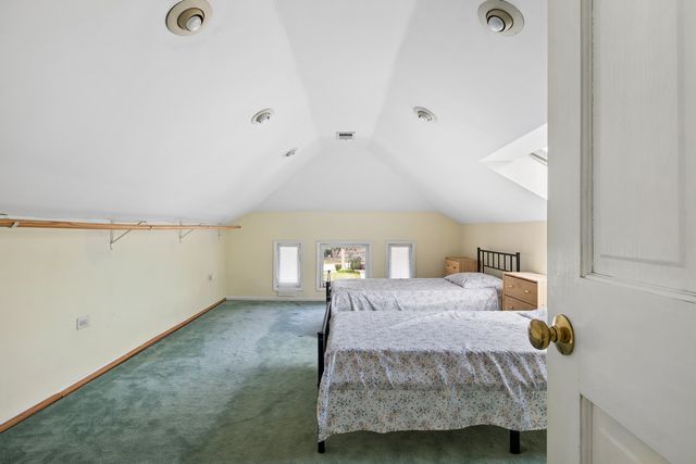6858 Riverside Drive, Berwyn, IL 60402