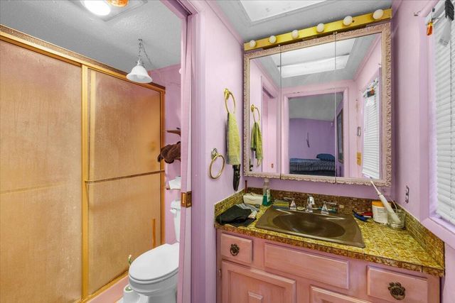 1625 NE Hillcrest Drive, Grants Pass, OR 97526