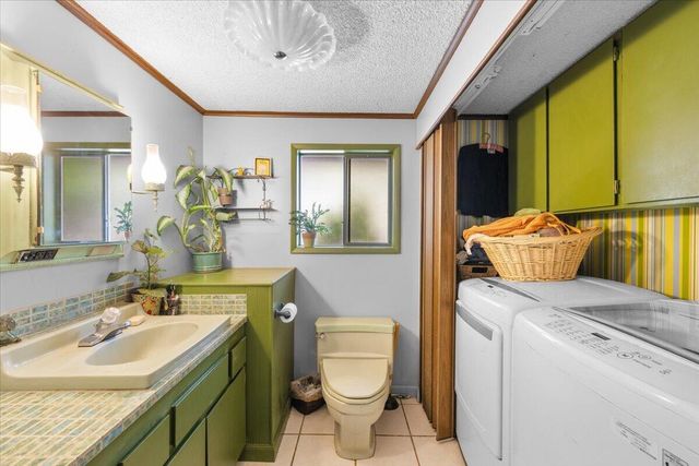 1625 NE Hillcrest Drive, Grants Pass, OR 97526