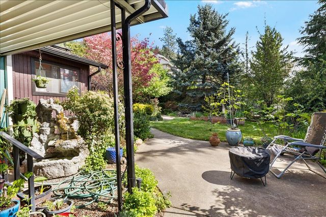 1625 NE Hillcrest Drive, Grants Pass, OR 97526